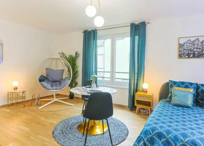 Down-town I Private Parking I Bright 科尔马