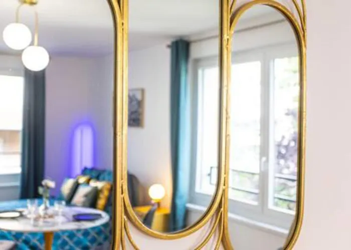 Down-town I Private Parking I Bright Apartmán *