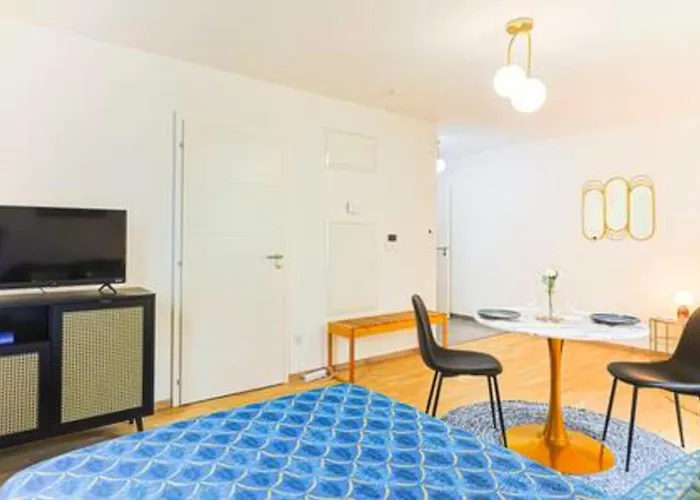 公寓 Down-town I Private Parking I Bright